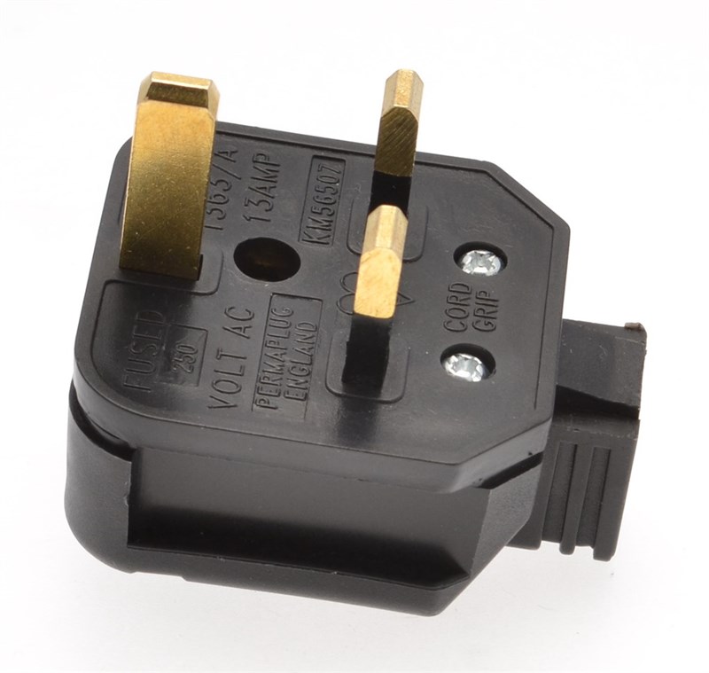 3-Pin Plug (Rubber)