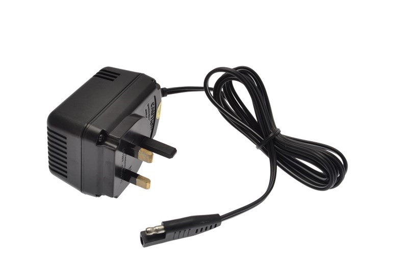 240v BATTERY CHARGER-UK HAYTER / MOUNTFIELD