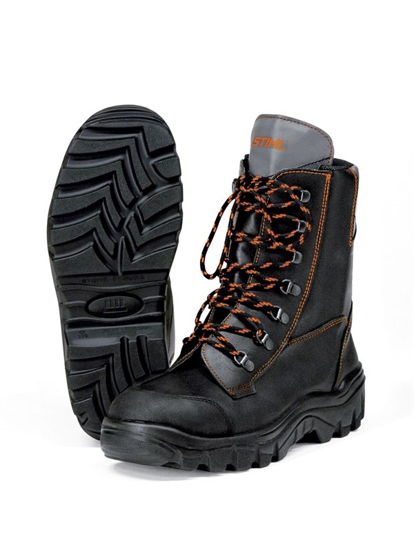 STIHL RANGER CHAINSAW BOOTS SIZE 4 1/2  38